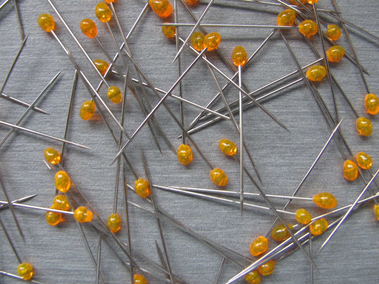 Stainless steel pins 0.59x33mm pearl light orange 100 pieces